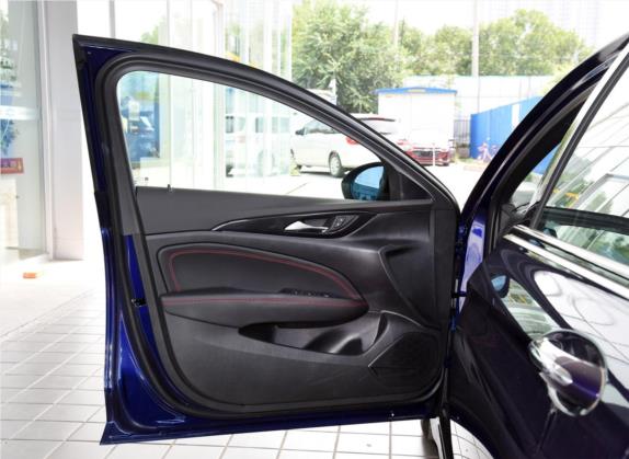 君威 2019款 GS 28T 豪华型 国VI 车厢座椅   前门板