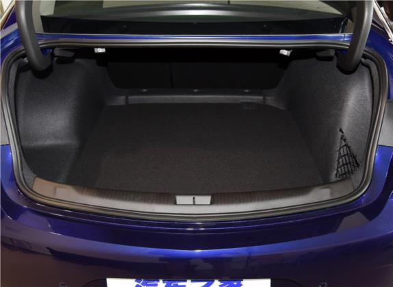 君威 2019款 GS 28T 精英型 国VI 车厢座椅   后备厢