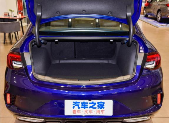 君威 2021款 改款 GS 28T 精英型 车厢座椅   后备厢