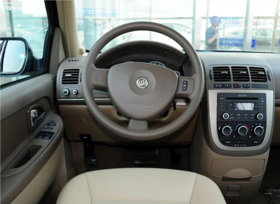 别克GL8 2012款 2.4L BASE舒适版 中控类   驾驶位