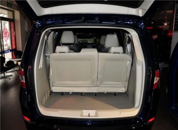 别克GL8 2013款 2.4L LT豪华商务行政版 车厢座椅   后备厢