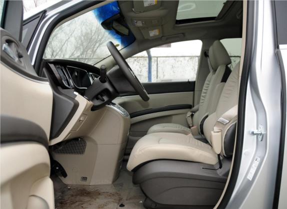 别克GL8 2013款 3.0L XT豪华商务旗舰版 车厢座椅   前排空间