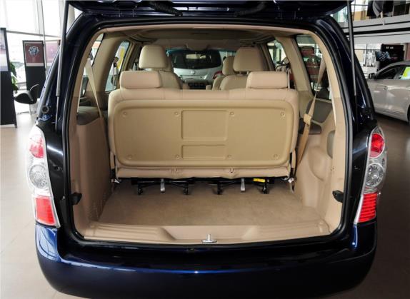别克GL8 2013款 2.4L 舒适版 车厢座椅   后备厢