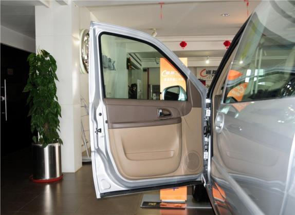 别克GL8 2013款 2.4L 行政版 车厢座椅   前门板