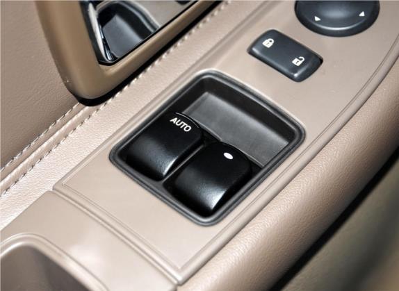 别克GL8 2014款 2.4L 经典版 车厢座椅   门窗控制