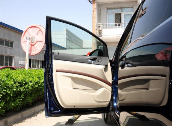 别克GL8 2014款 2.4L LT豪华商务行政版 车厢座椅   前门板
