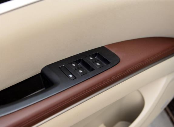 别克GL8 2014款 3.0L XT豪华商务旗舰版 车厢座椅   门窗控制