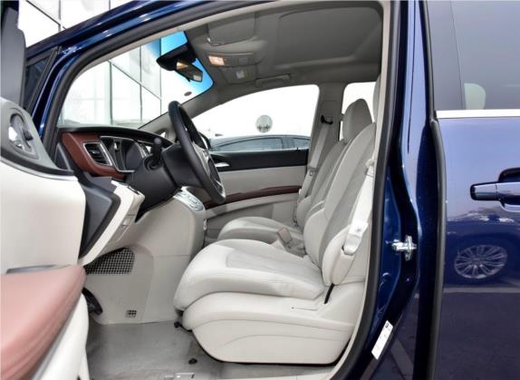 别克GL8 2017款 25S 舒适型 国V 车厢座椅   前排空间