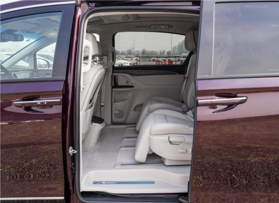 别克GL8 2018款 28T Avenir艾维亚 国VI 车厢座椅   后排空间
