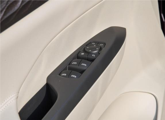 别克GL8 2018款 28T Avenir艾维亚 国VI 车厢座椅   门窗控制
