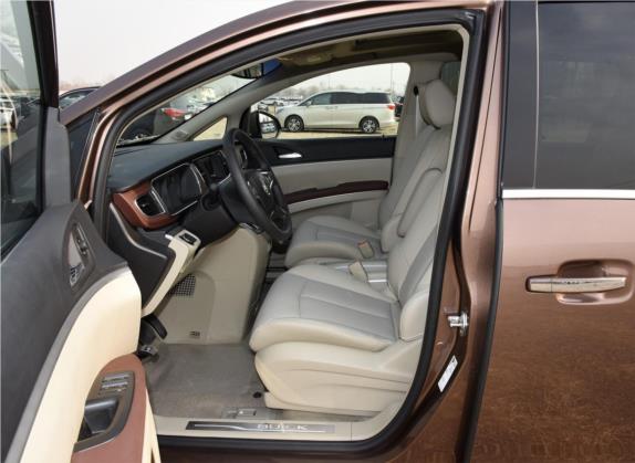 别克GL8 2018款 28T 尊贵型 国VI 车厢座椅   前排空间