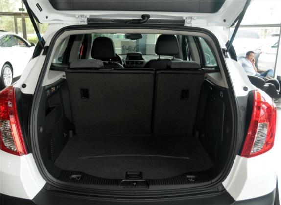 昂科拉 2014款 1.4T 手动两驱都市运动型 车厢座椅   后备厢
