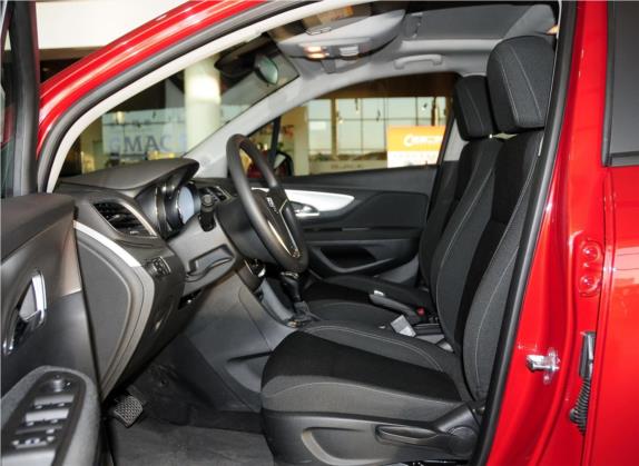 昂科拉 2014款 1.4T 自动两驱都市精英型 车厢座椅   前排空间
