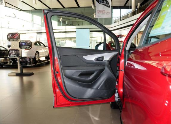 昂科拉 2014款 1.4T 自动两驱都市精英型 车厢座椅   前门板