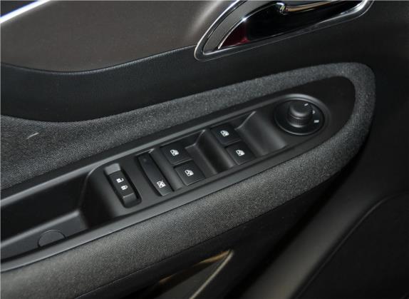 昂科拉 2014款 1.4T 自动两驱都市精英型 车厢座椅   门窗控制