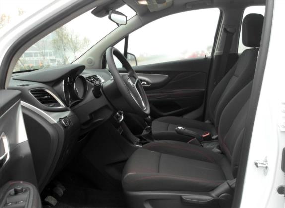 昂科拉 2015款 1.4T 手动两驱都市运动型 车厢座椅   前排空间