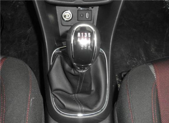 昂科拉 2015款 1.4T 手动两驱都市运动型 中控类   挡把