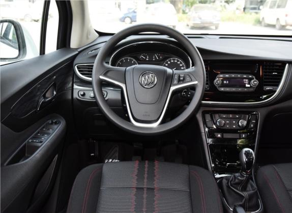 昂科拉 2016款 18T 手动两驱都市进取型 中控类   驾驶位