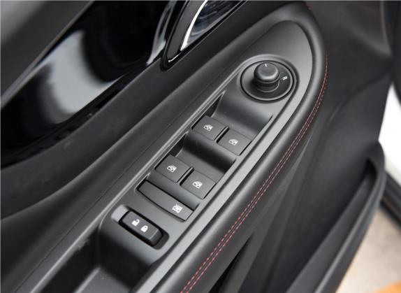 昂科拉 2016款 18T 自动两驱都市精英型 车厢座椅   门窗控制