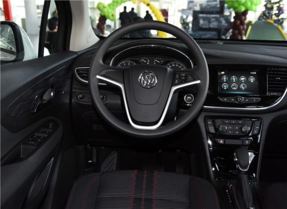 昂科拉 2018款 18T 自动两驱都市时尚型 中控类   驾驶位