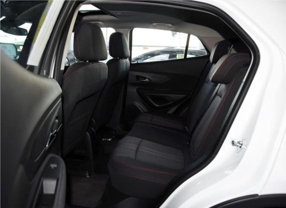 昂科拉 2018款 18T 自动两驱都市时尚型 车厢座椅   后排空间