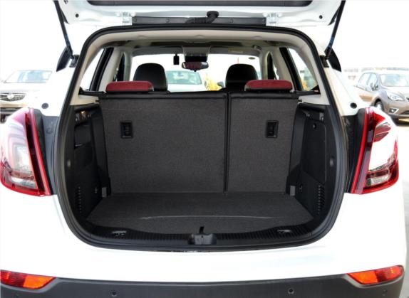 昂科拉 2018款 18T 自动两驱都市精英型 车厢座椅   后备厢