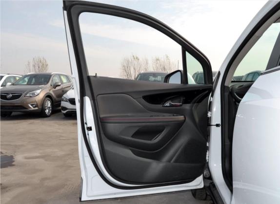 昂科拉 2018款 18T 自动两驱都市精英型 车厢座椅   前门板