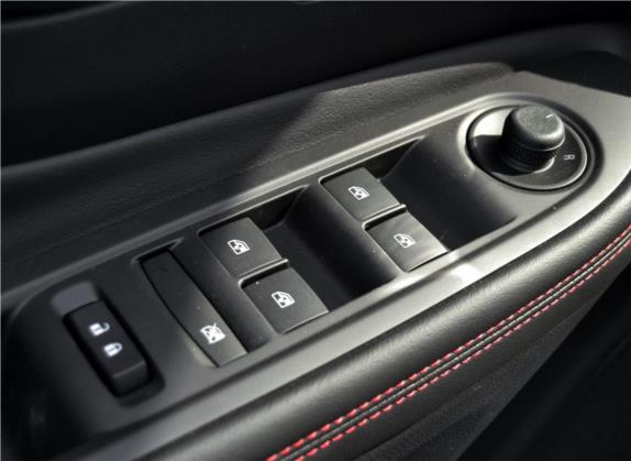 昂科拉 2018款 18T 自动两驱都市精英型 车厢座椅   门窗控制