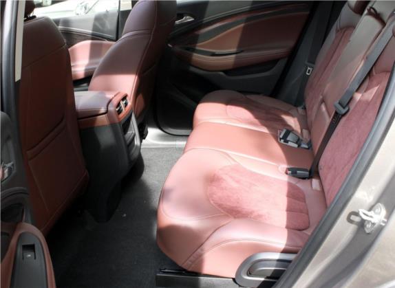 昂科威 2017款 20T 四驱豪华型 车厢座椅   后排空间