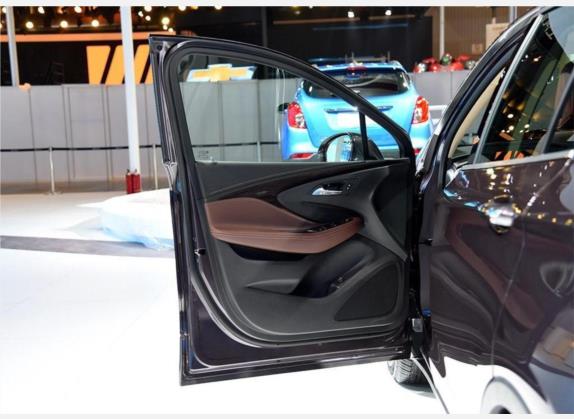 昂科威 2017款 28T 四驱豪华型 车厢座椅   前门板