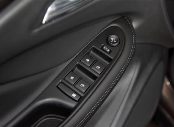 昂科威 2018款 20T 两驱领先型 车厢座椅   门窗控制