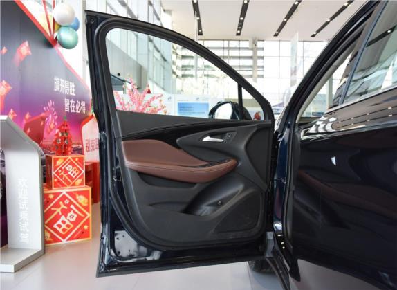 昂科威 2020款 28T 四驱精英型 车厢座椅   前门板