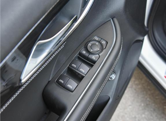 昂科威 2022款 昂科威S GS 两驱智慧运动型 车厢座椅   门窗控制