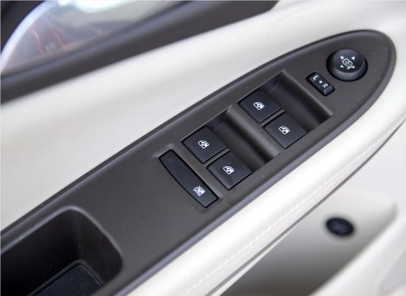威朗 2015款 三厢 15S 自动领先型 车厢座椅   门窗控制