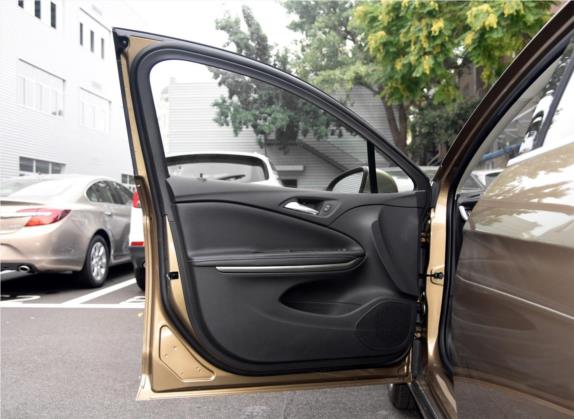 威朗 2015款 三厢 20T 双离合精英型 车厢座椅   前门板