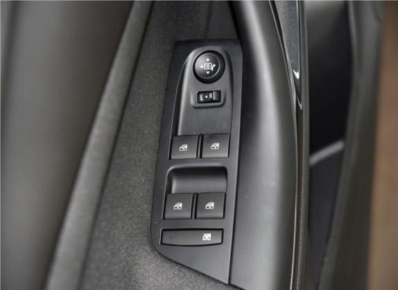 威朗 2018款 两厢 15S 自动进取型 车厢座椅   门窗控制