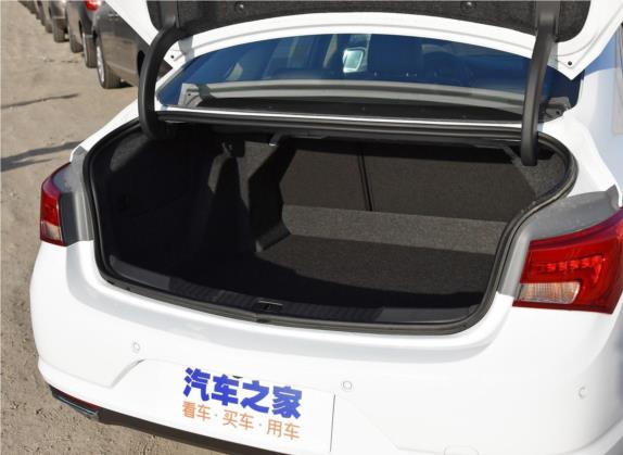威朗 2019款 三厢 20T 双离合豪华型 车厢座椅   后备厢