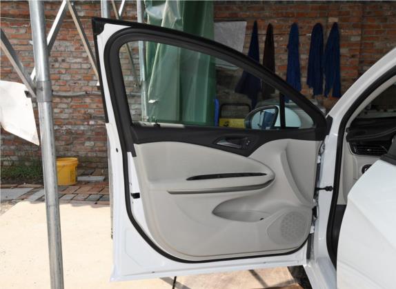 威朗 2020款 15T 自动进取型 车厢座椅   前门板