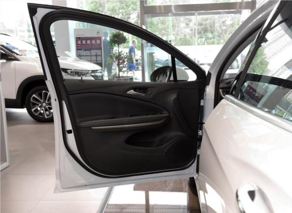 威朗 2020款 20T CVT豪华型 车厢座椅   前门板