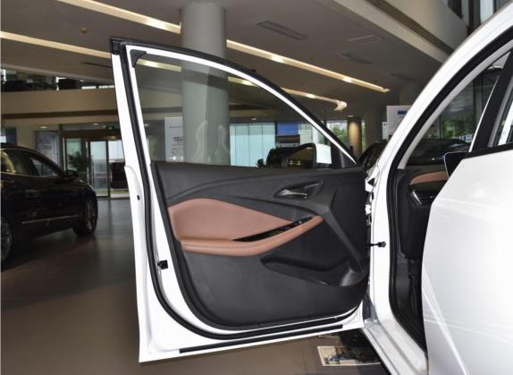 威朗 2022款 Pro 533T 乐趣版 车厢座椅   前门板