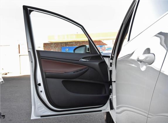 别克GL6 2019款 18T 6座互联尊贵型 国V 车厢座椅   前门板