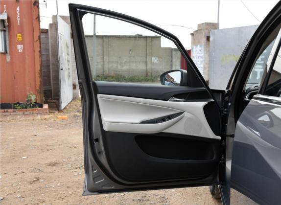 别克GL6 2019款 18T 6座精英型 国V 车厢座椅   前门板