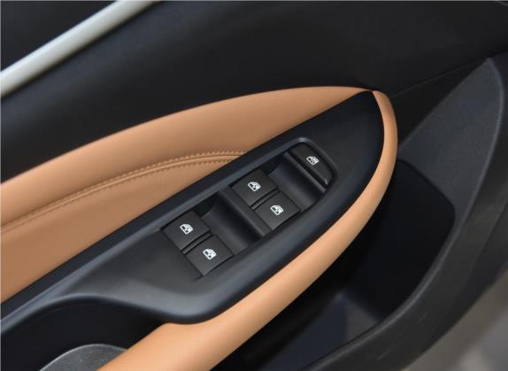 阅朗 2019款 18T 自动互联旗舰型 国V 车厢座椅   门窗控制