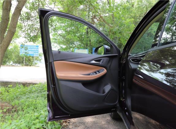昂科拉GX 2020款 20T 自动四驱全能旗舰型 车厢座椅   前门板