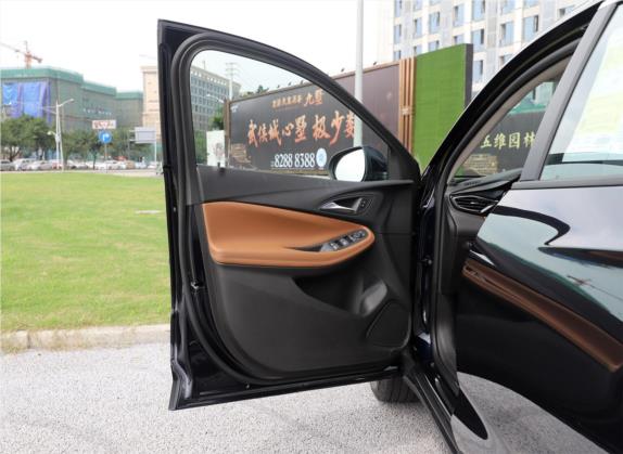 昂科拉GX 2020款 20T CVT两驱豪华型 车厢座椅   前门板