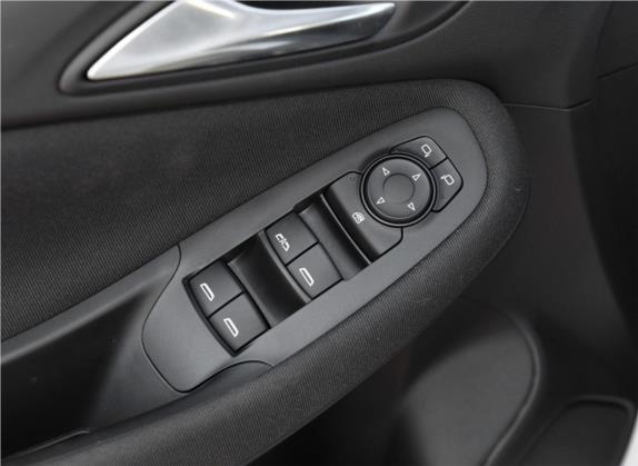 昂科拉GX 2020款 20T CVT两驱舒适型 车厢座椅   门窗控制