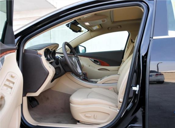 君越 2011款 2.4L SIDI豪雅版 车厢座椅   前排空间