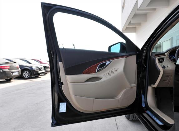 君越 2011款 2.4L SIDI豪雅版 车厢座椅   前门板