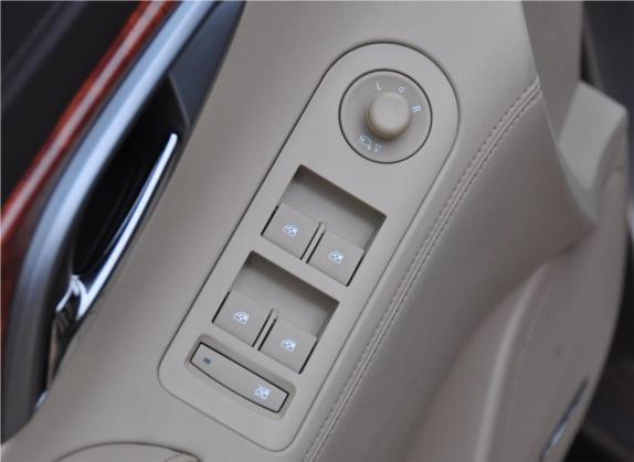 君越 2011款 2.4L SIDI豪华版 车厢座椅   门窗控制