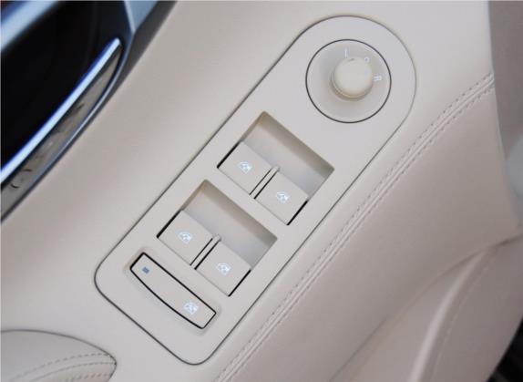 君越 2012款 2.4L SIDI雅致版 车厢座椅   门窗控制